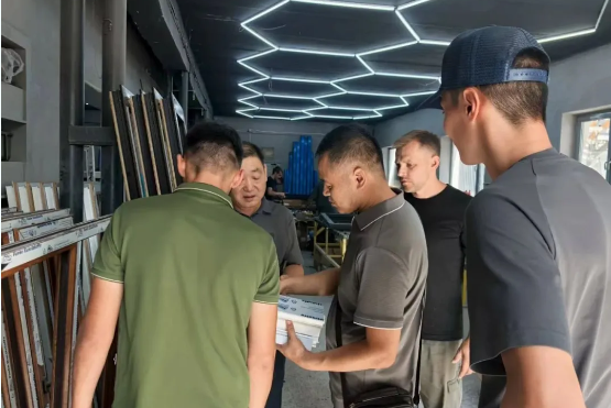 {a8e95d5a-88ff-4489-936b-409c23f50979}