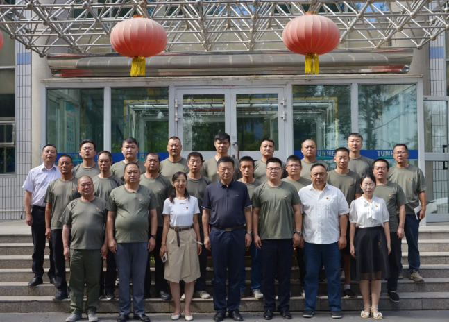 一号娱乐召开“八一”退役军人座谈会